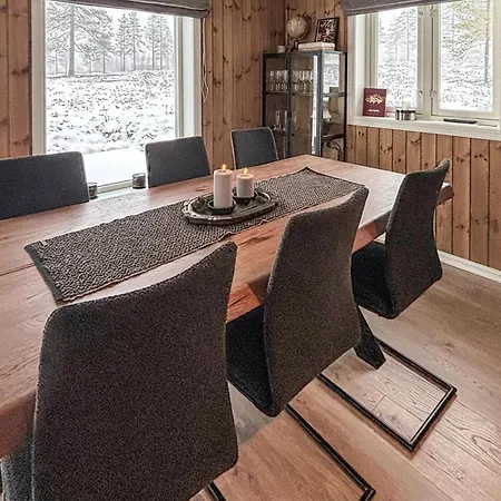 Сasa de vacaciones Gorgeous In With House A Mountain View Østby