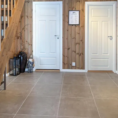 Gorgeous In With House A Mountain View Østby